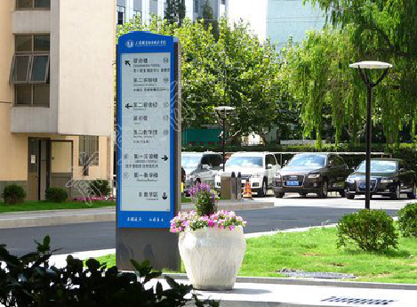  天长哪些因素影响宣传栏的制作？